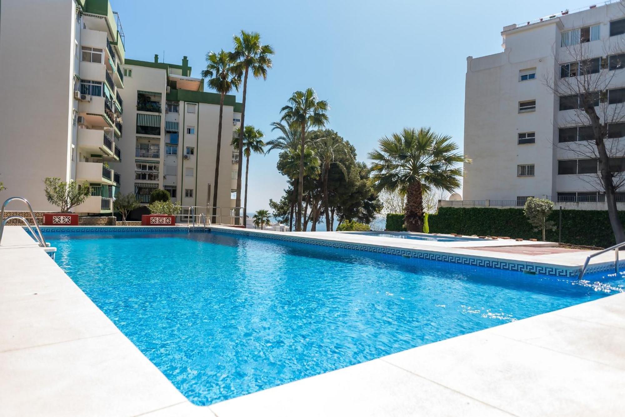 Torremolinos Yellow Fabuloso Andra Esterno foto